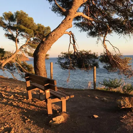 펜션 Bas De Jardin Plein Sud Proche Clim-wifi 생 망드리에 쉬르 메르